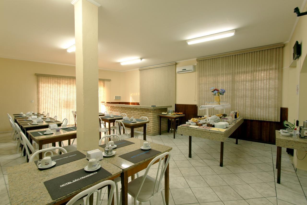 Hotel Sao Francisco Aguas de Lindoia Exterior photo